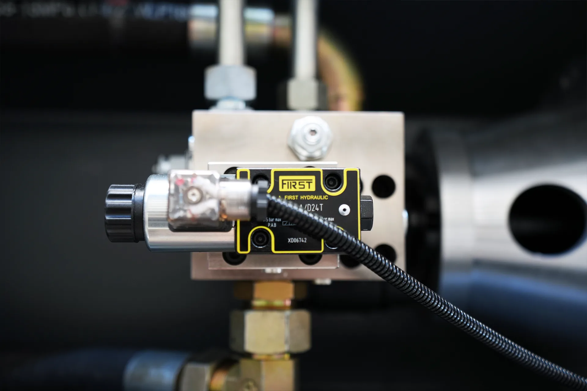 FIRST Hydraulic Valve