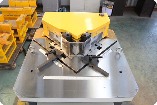 Fixed Angle Notching Machine - Pictures 6 Fixed Angle Notching Machine - nothcing machine 1