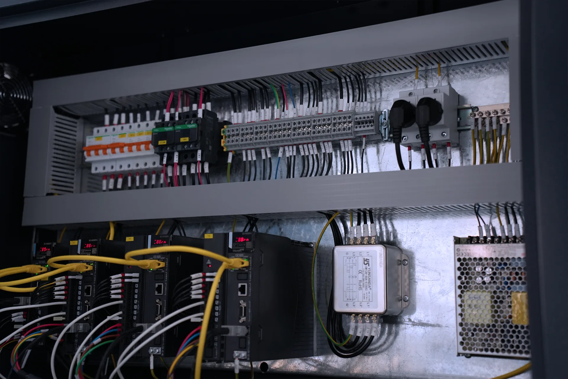 Efficient Laser Cutting Machine, Efficient Fiber Laser Cutting Machine in 2025 - schneider electric 3